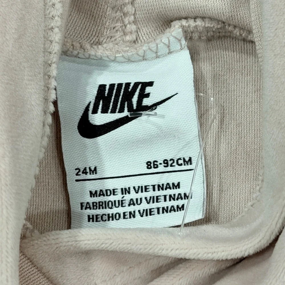 Nike Toddler Girl Velour Hoodie ~ PLATINUM VIOLET - 24M NWT - Picture 3 of 4